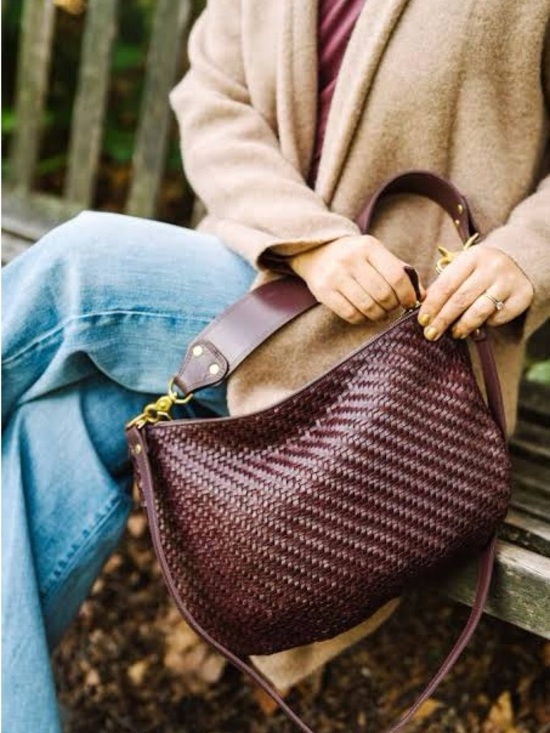 Clare V Moyen Messenger Bag in Plum